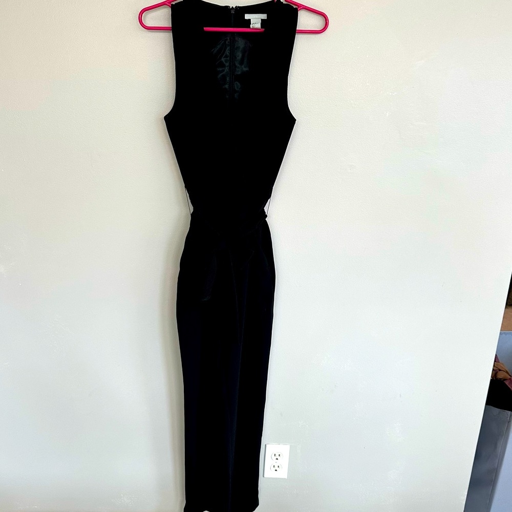 Black Sleeveless H&M jumpsuit. Womens size 4